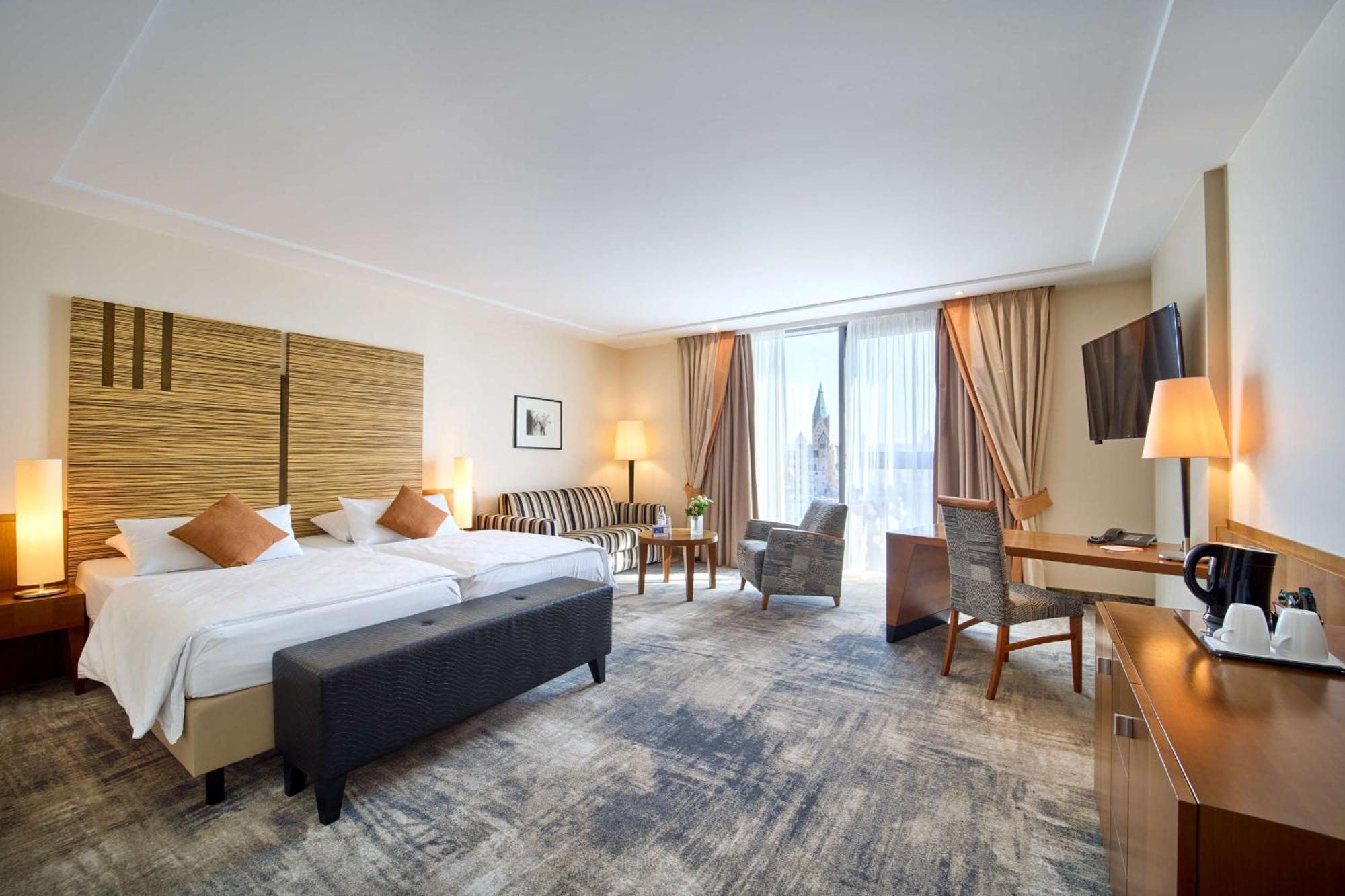 Best Western Plus Arosa Hotel 파더본 외부 사진