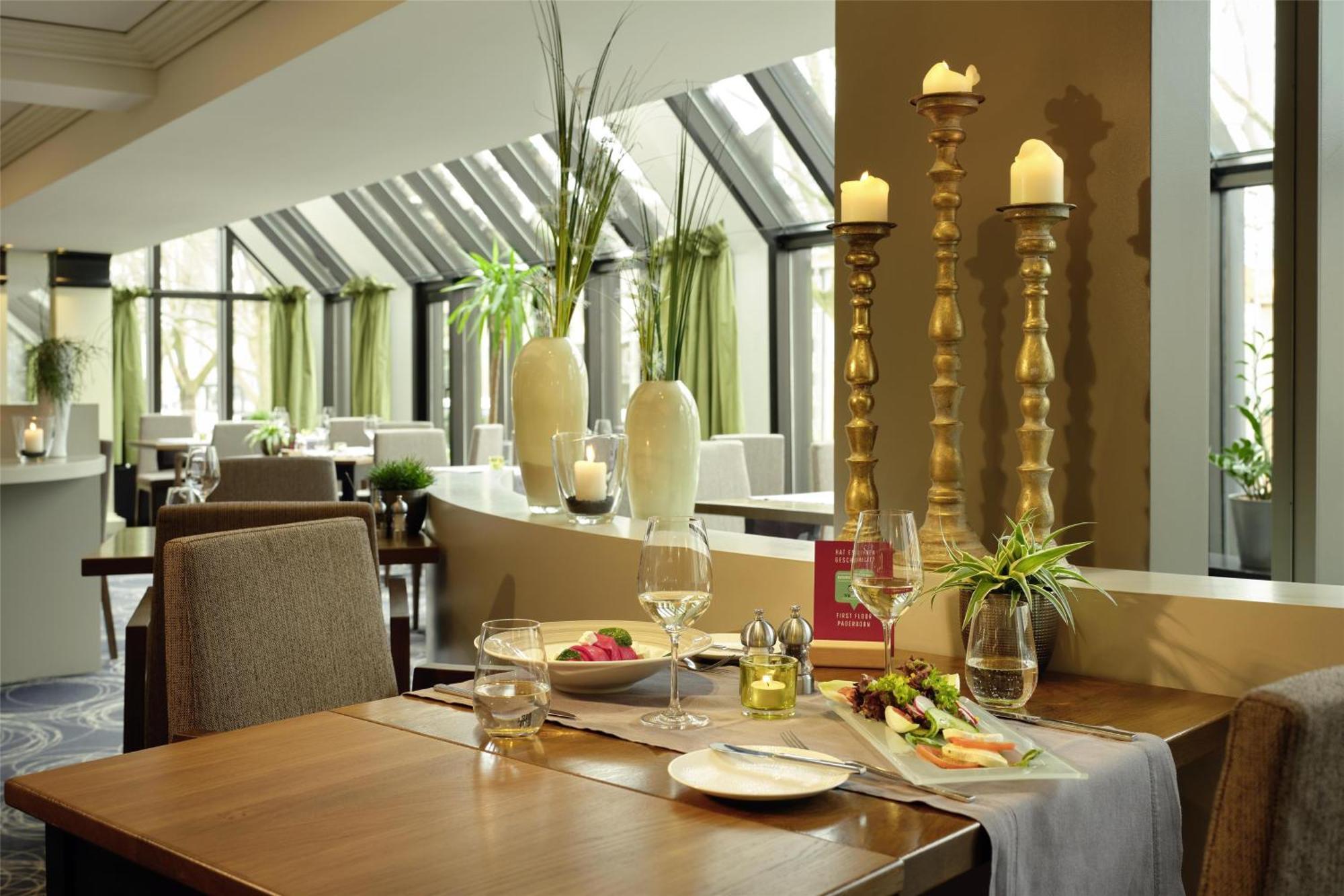 Best Western Plus Arosa Hotel 파더본 외부 사진