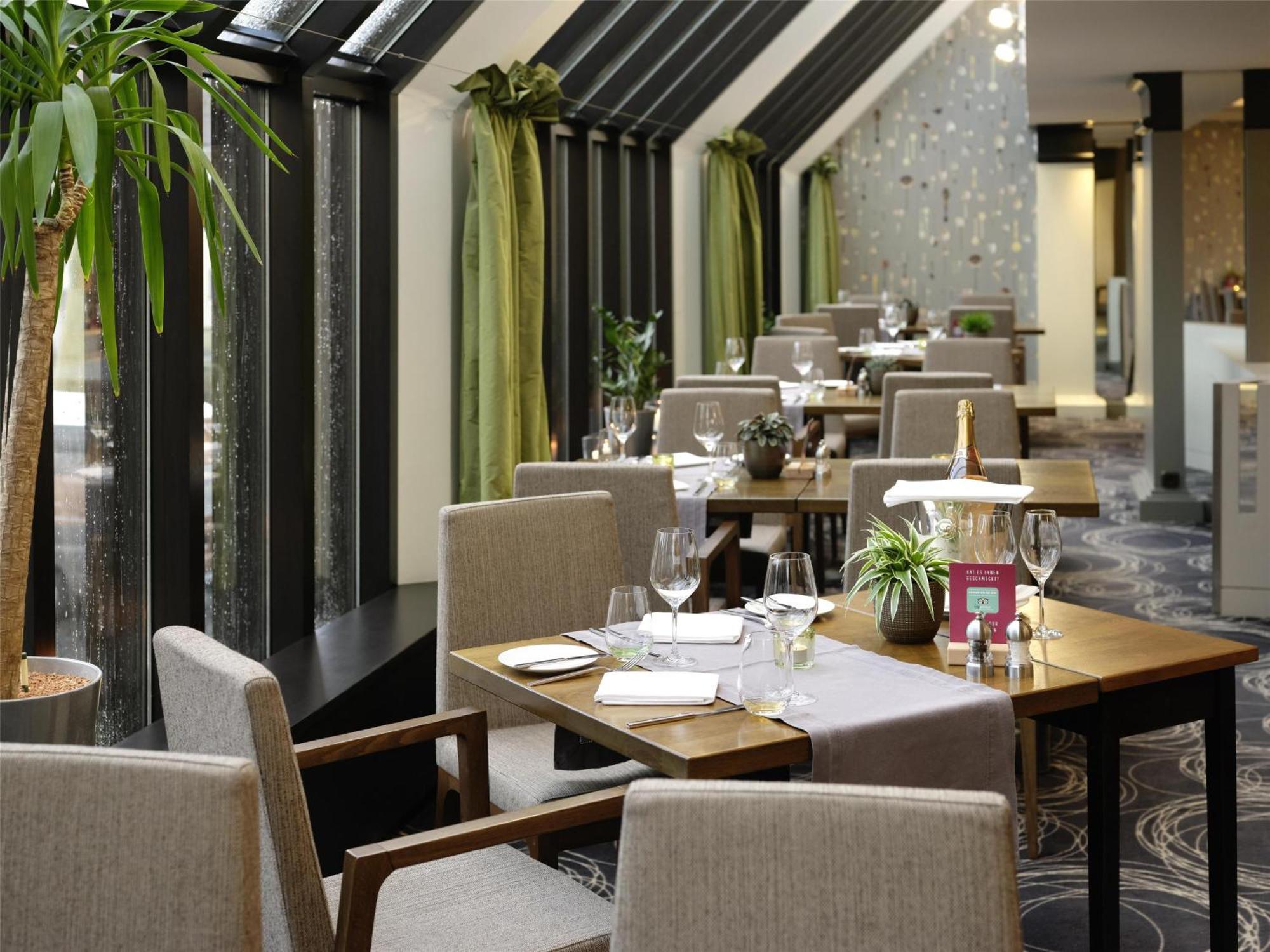Best Western Plus Arosa Hotel 파더본 외부 사진